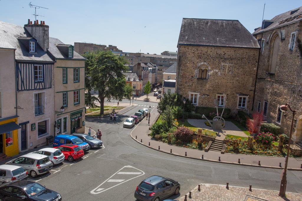 L'Hallai Du Roy Le Mans Eksteriør bilde
